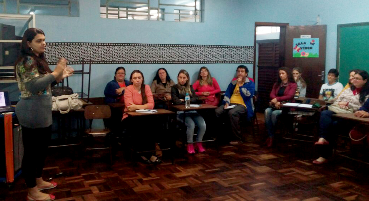 Professores da rede municipal recebem formação continuada