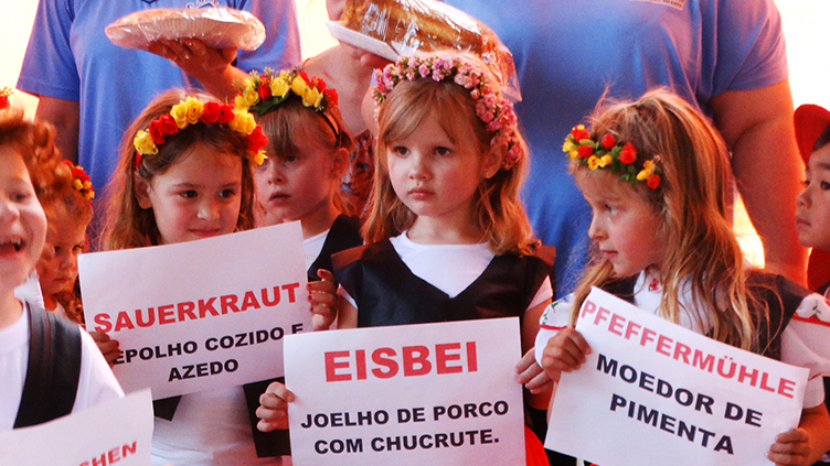 Apresentações culturais étnicas são destaque na 2ª Festa da Primavera