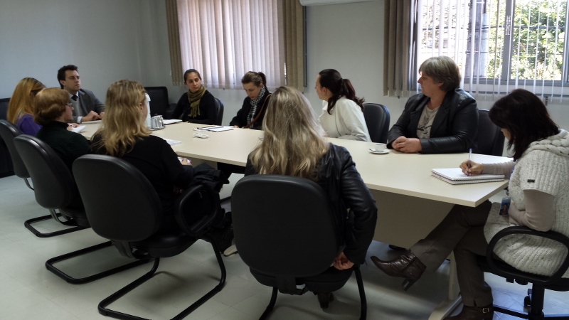Juiz da Infância e Juventude participa de reunião com a Rede de Proteção de Cruz Machado