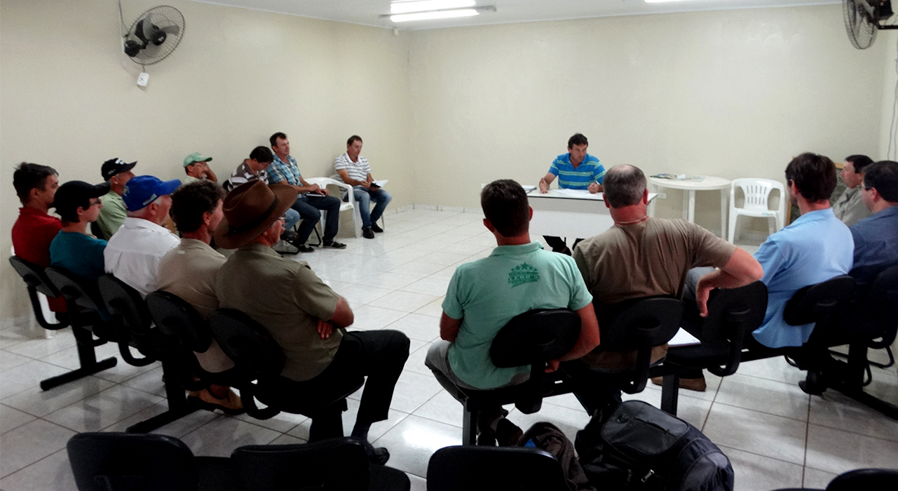 Conselho Municipal de Desenvolvimento Rural discute detalhes do Programa de Transporte de Calcário