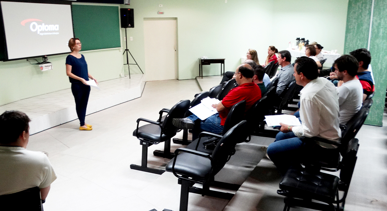 Prefeito Antonio participa de reunião do Cisvali