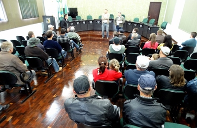 Prefeito Antonio participa de reunião sobre o sistema de água no Rio das Antas