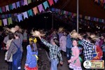 Festerê na Praça de Cruz Machado reúne centenas de pessoas