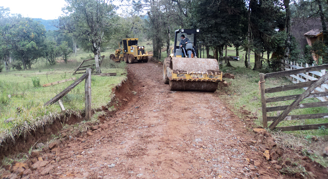 Prefeito de Cruz Machado assina convênio para reformas de balsas