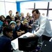 Alunos da Escola Municipal Bronislau Kapusniak visitam Prefeitura