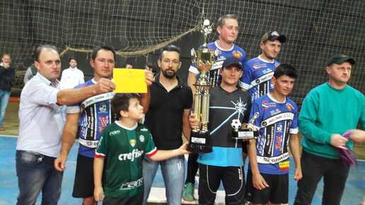 Grêmio A conquista primeiro lugar no Campeonato de Futsal Linha Vitória