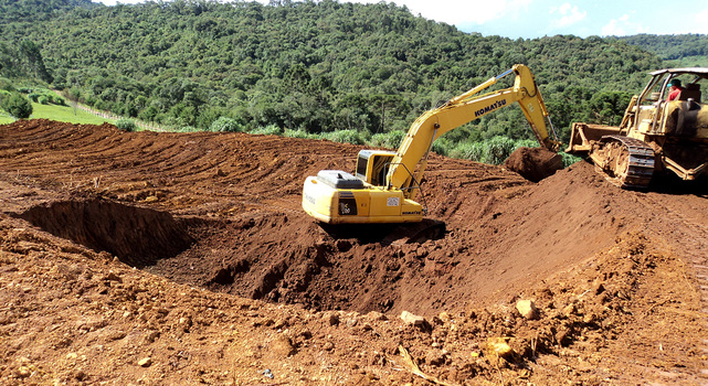 Unidade de Triagem e Reciclagem de Lixo Urbano recebe reformas
